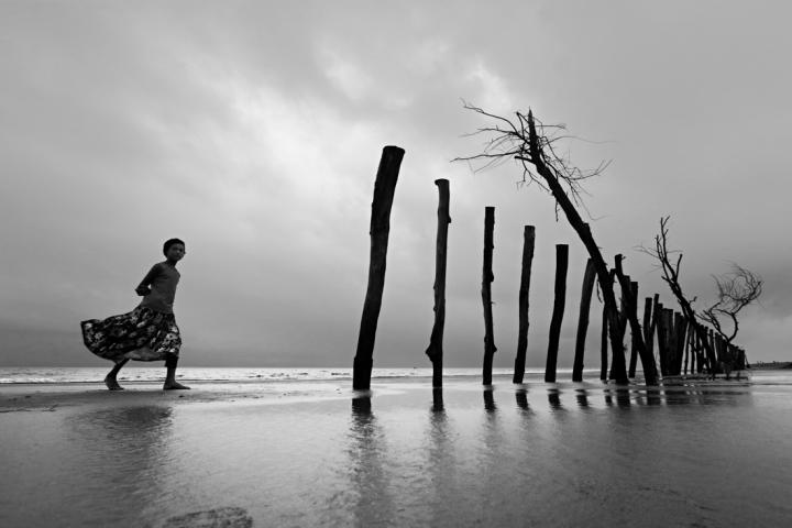 santanu-roy-black-and-white-photography
